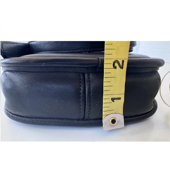 Vintage Coach Classic Black Leather Small Side Pack Turn Lock 9978 - Picture 8 of 15